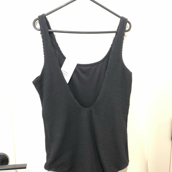 Monki Maj-Lis Swimsuit in L, Black Ribbed Fabric - Picture 4 of 4